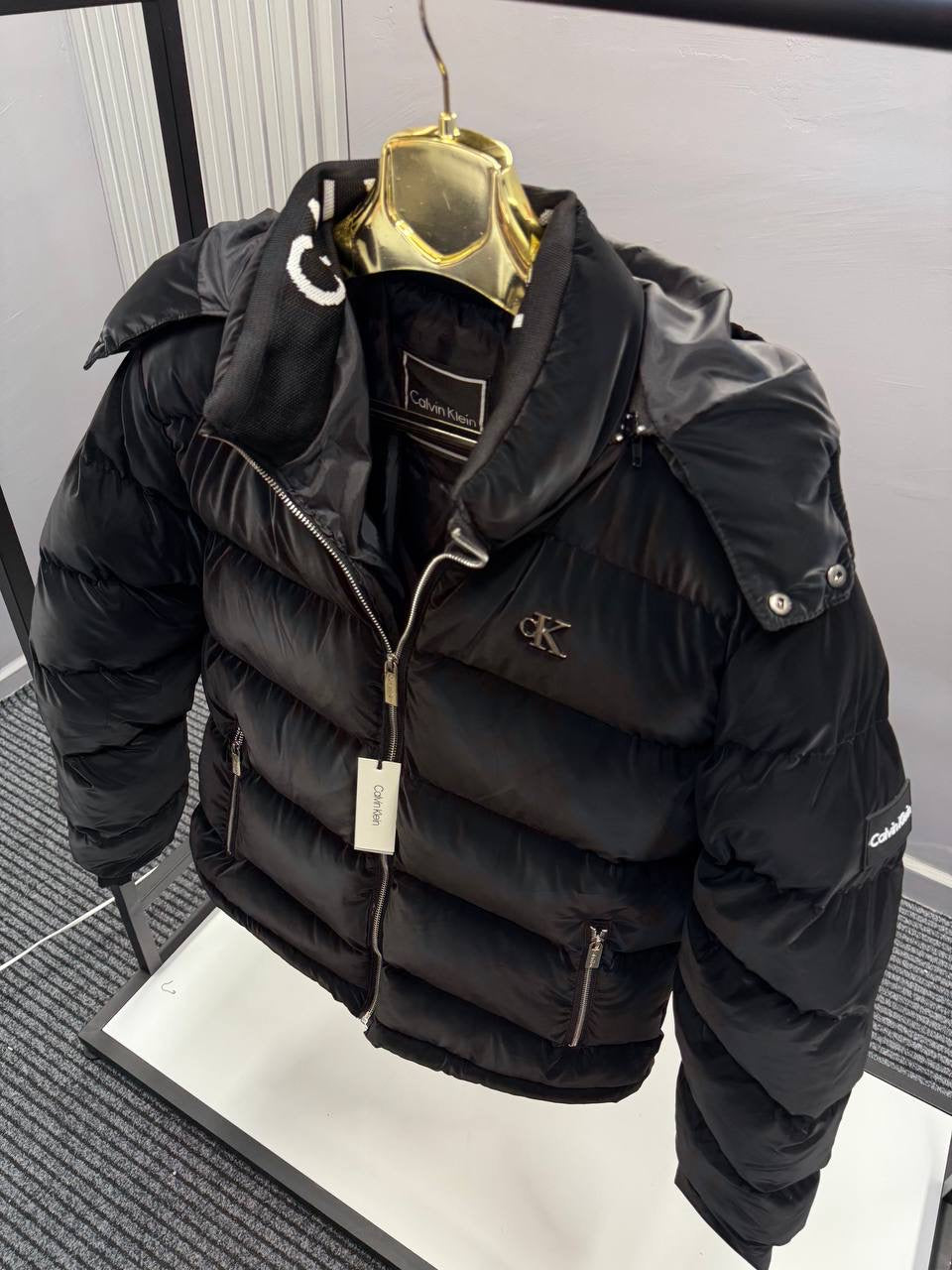 CALVIN KLEIN ΜΠΟΥΦΑΝ #38